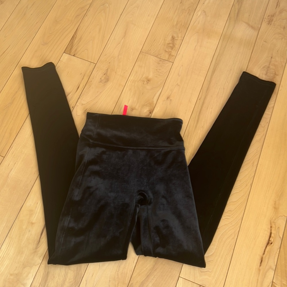 XS Petite Spanx black velvet leggings